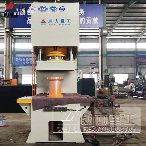 400噸單柱液壓機(jī)_C型沖壓機(jī)