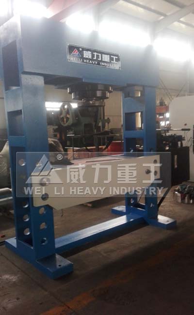 移動式框架液壓機(jī)