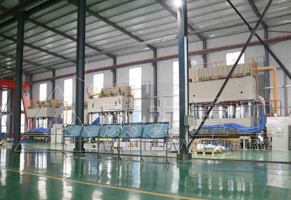 客戶采購2000噸電纜槽成型液壓機(jī)現(xiàn)場