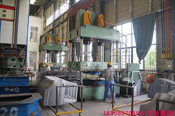 四柱式汽車(chē)?yán)旒?zhuān)用液壓機(jī)