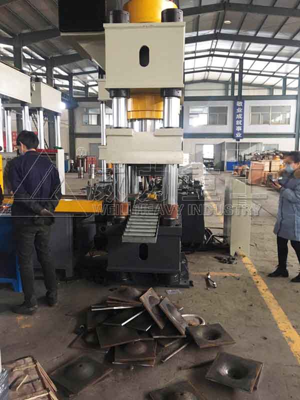 車間試機(jī)現(xiàn)場(chǎng)