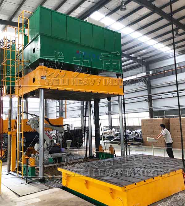 315噸液壓機_315t汽車內(nèi)飾件模壓機