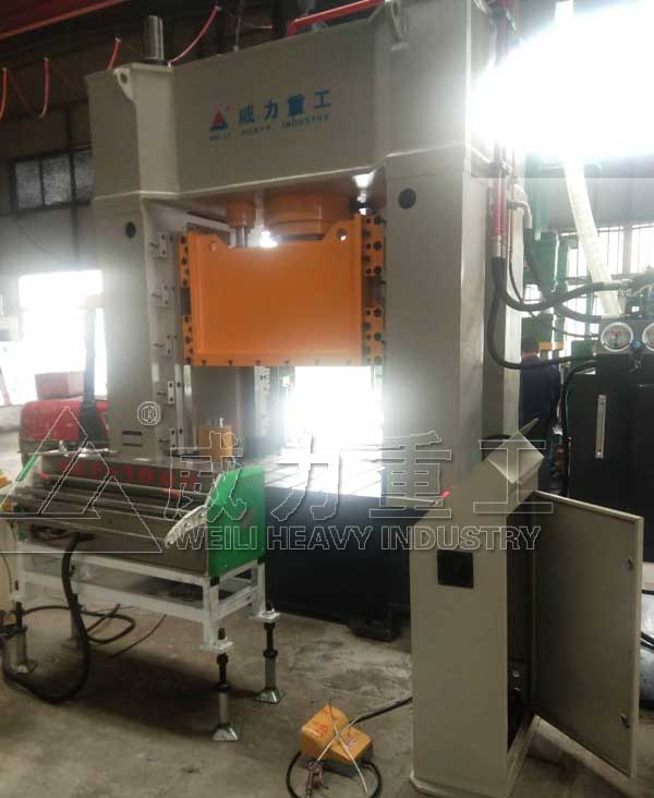 框架式液壓機(jī)薄板沖壓生產(chǎn)線