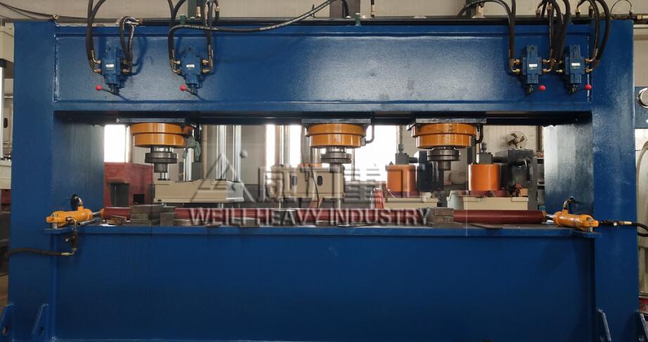 400噸龍門液壓校直機(jī)