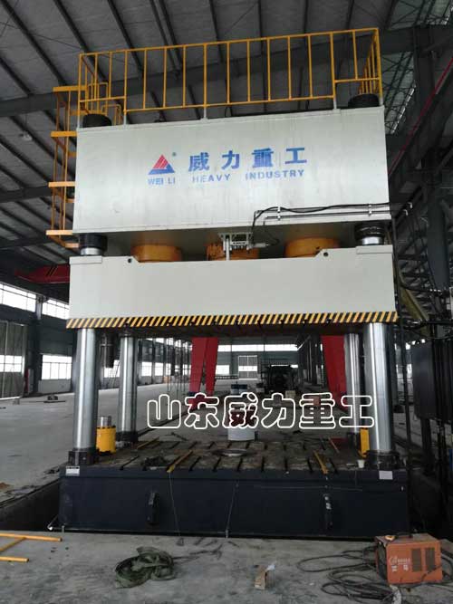 2000噸液壓機(jī)_2000T四柱液壓機(jī)_SMC汽車(chē)保險(xiǎn)杠液壓機(jī)