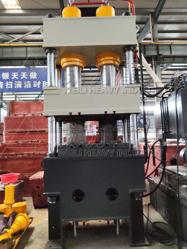 400噸汽車(chē)配件四柱拉伸液壓機(jī)